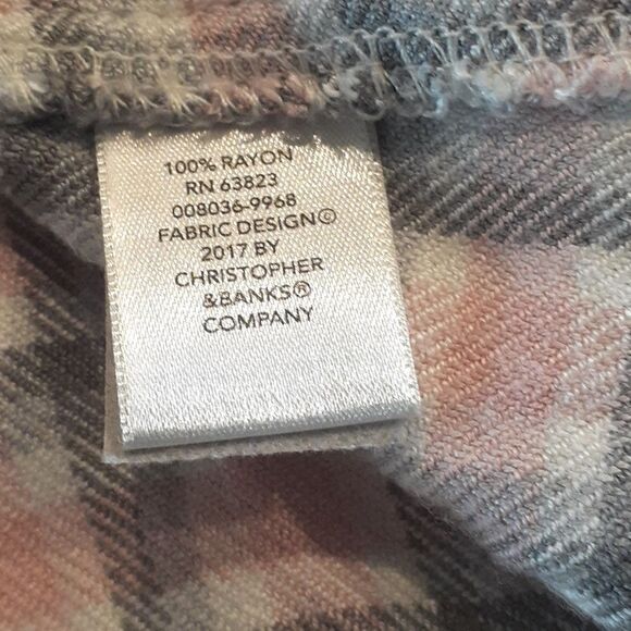 Women' size S cozy flannel feel shirt with snap front - Picture 5 of 6